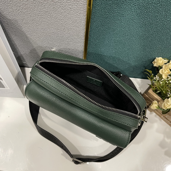 ルイヴィトンバッグ着用イメージ